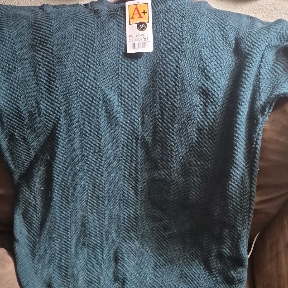 Cozy Blue Crewneck Sweater with Textured Knit